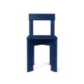 Krzesło ARK drewniane granatowe Ferm Living.jpg