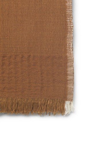 Mięciutki pled ferm LIVING Weaver Throw.jpg