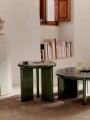 Zewnętrzny stolik boczny Deya Side Table - Ø47 - Dark Green - Ferm Living