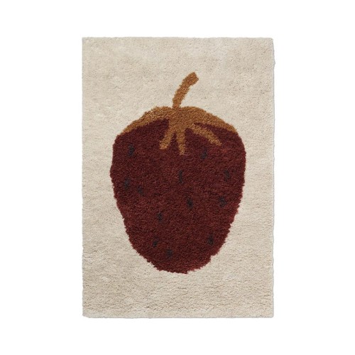 Dywan dziecięcy z truskawką 80x120cm, Fruiticana Strawberry Small- ferm Living